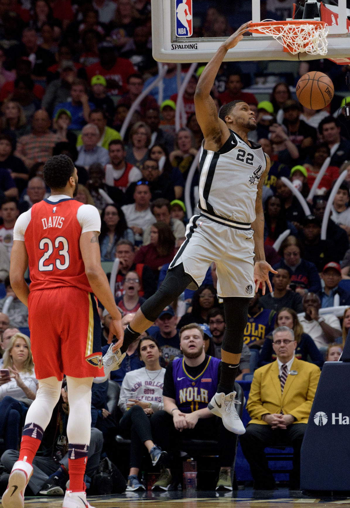 no.pelicansspurs.041218.011